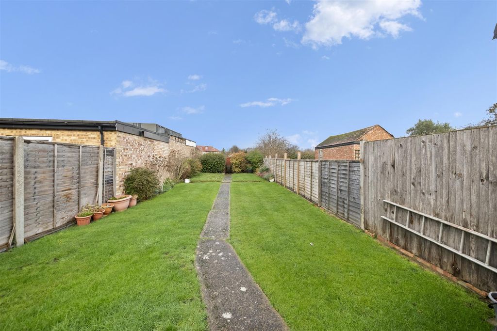 Property photo 2 of 16