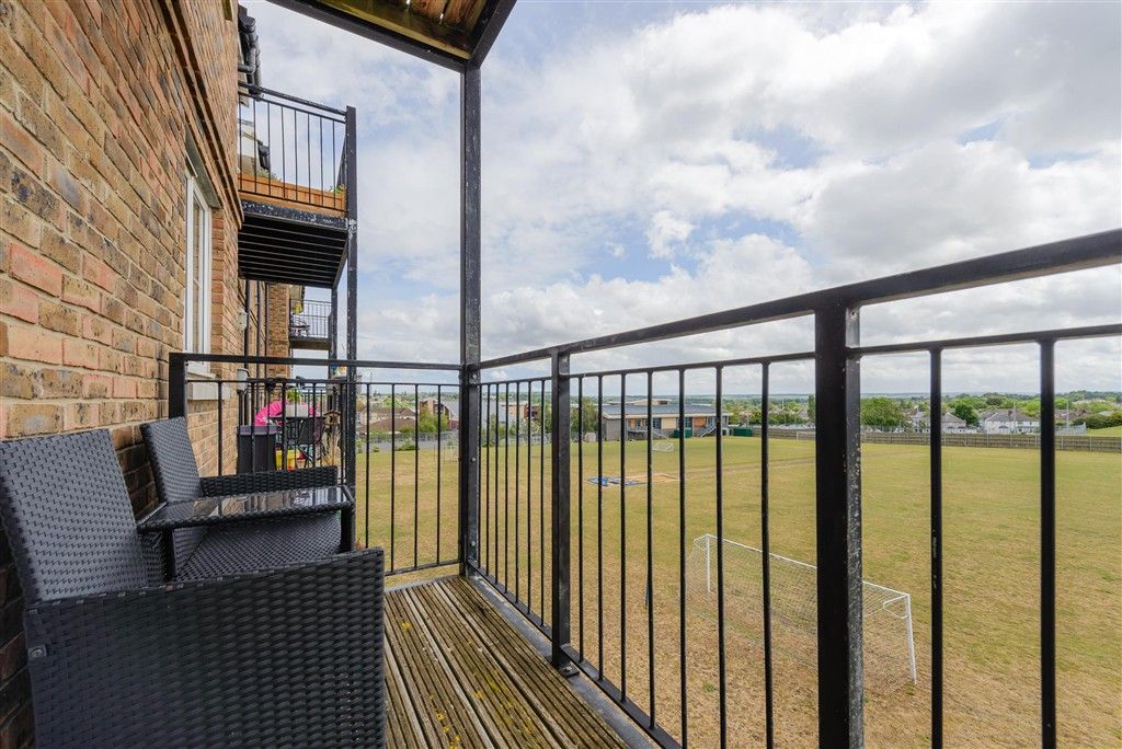 Property photo 3 of 11 Balcony
