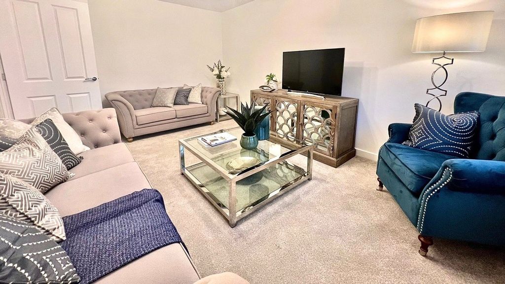 Property photo 3 of 11 Picture No. 16