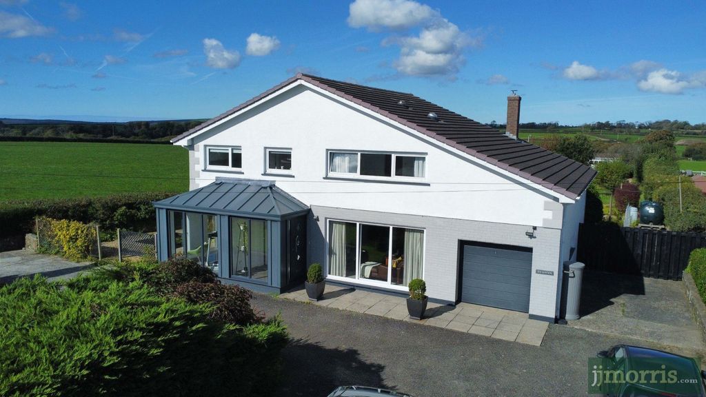 Property photo 1 of 53 Untitled Design (3).Jpg