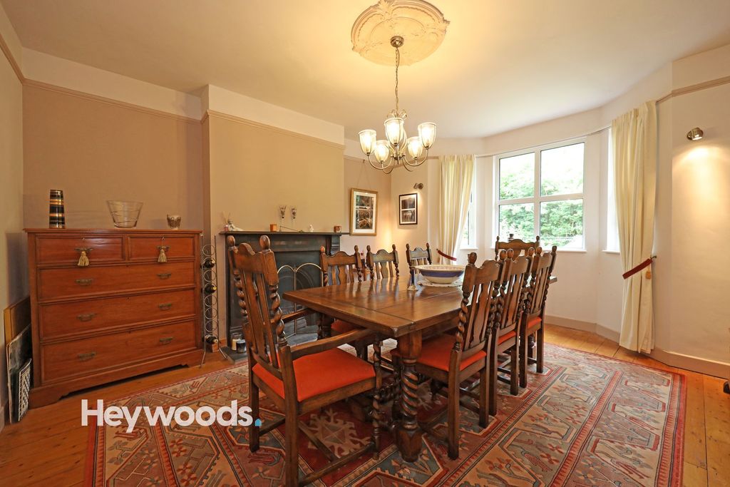 Property photo 3 of 56