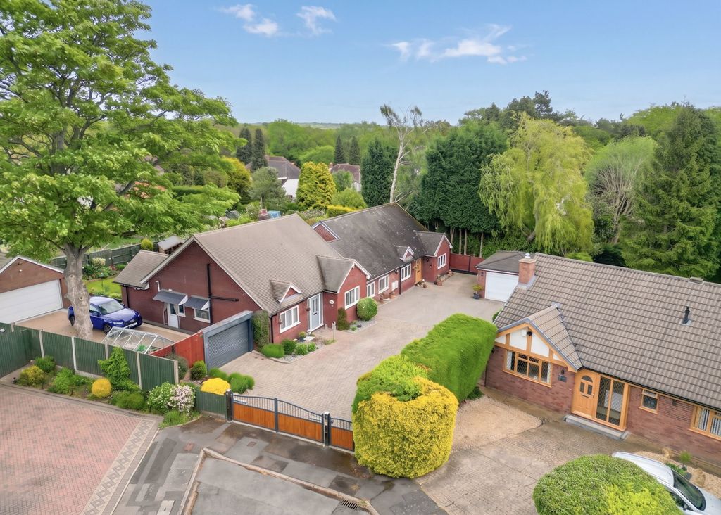 Property photo 1 of 38