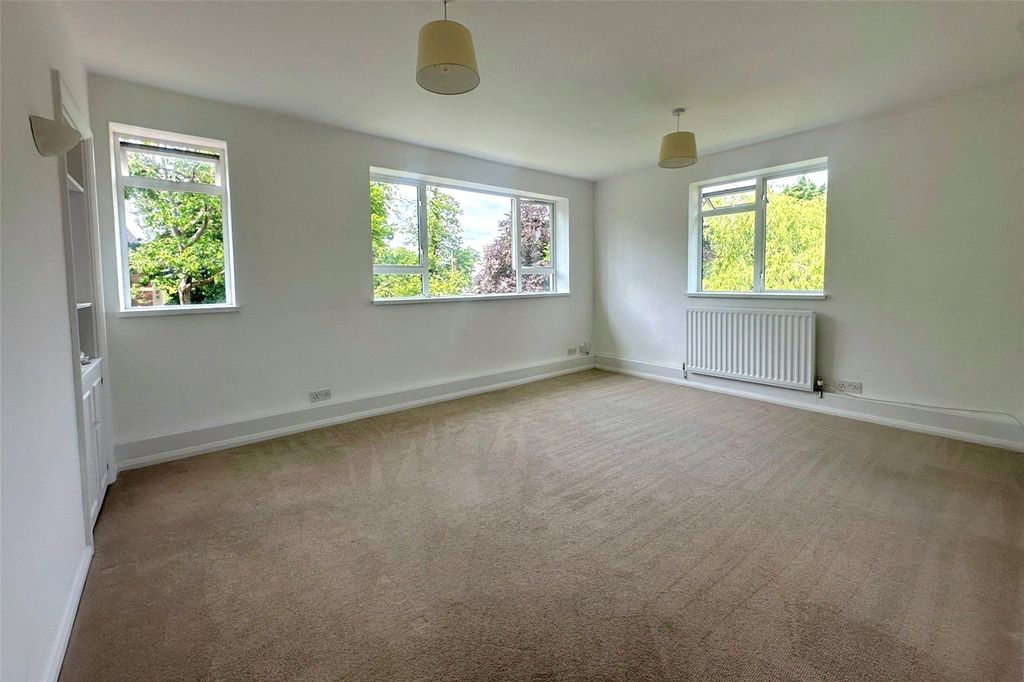 Property photo 2 of 12 Picture No. 07