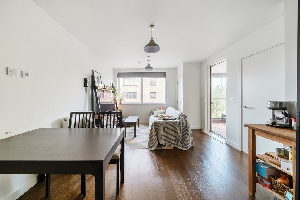 Property photo 1 of 19 1342340-11-68A5A2...