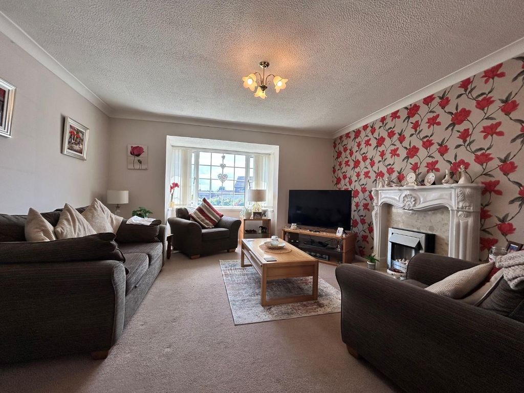 Property photo 3 of 14 2.Jpg