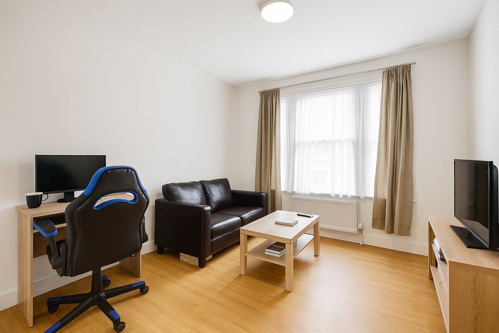 Property photo 2 of 6 Gallery