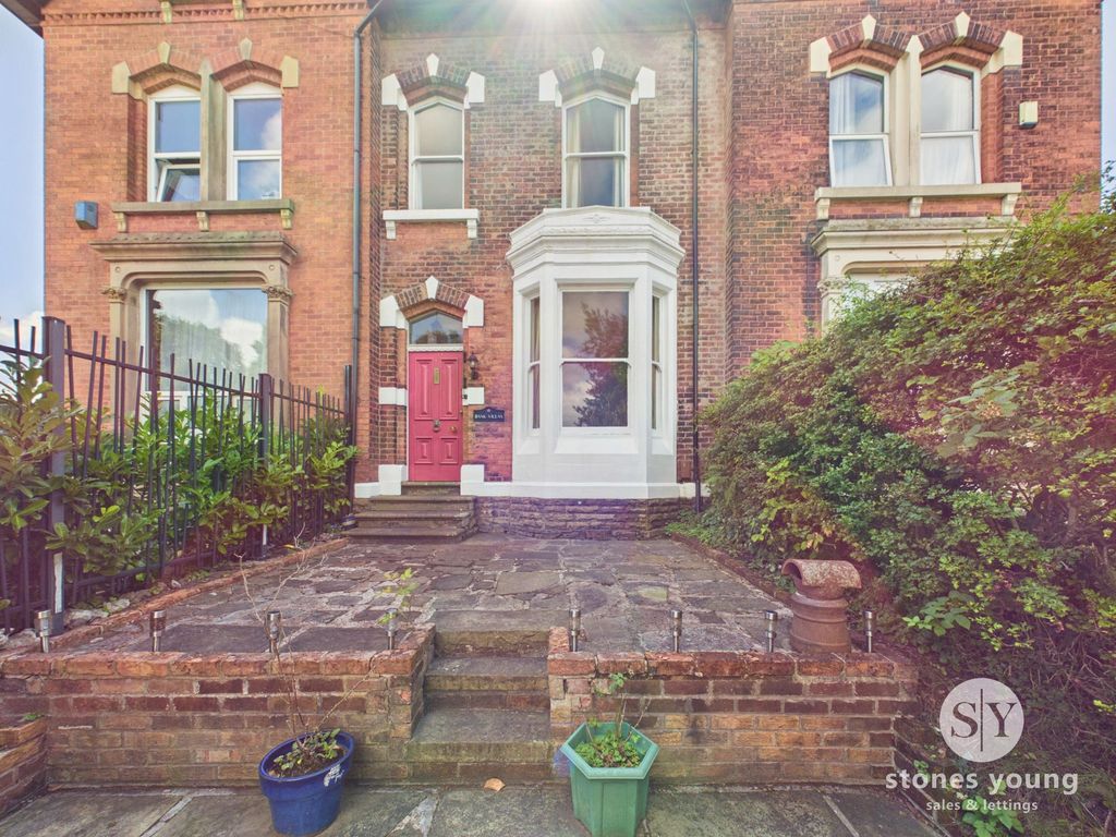 Property photo 1 of 20