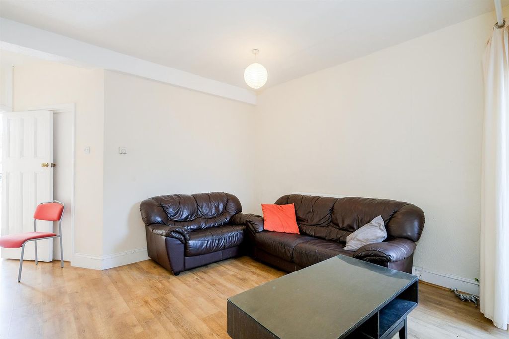 Property photo 1 of 18 112 Holbrook Road-3_Web.Jpg