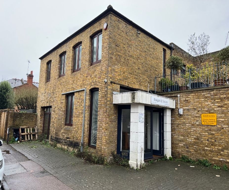 Property photo 1 of 1