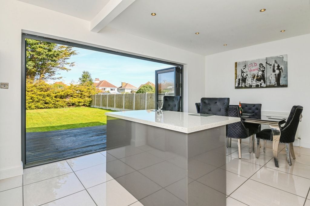 Property photo 1 of 20 Dining Area