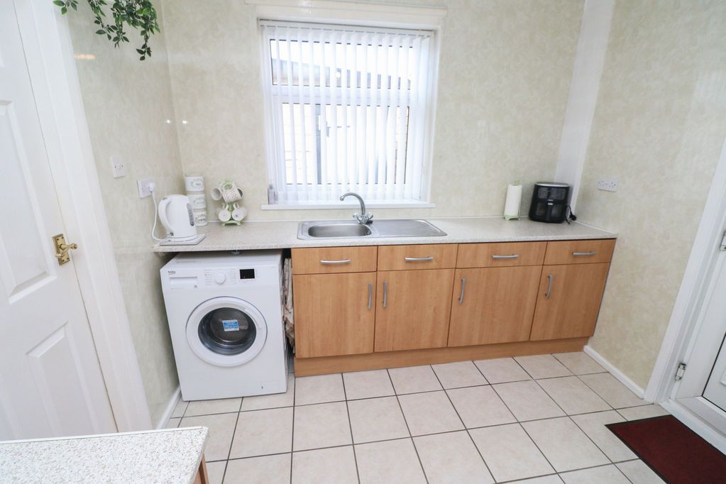 Property photo 2 of 13 Kitchen