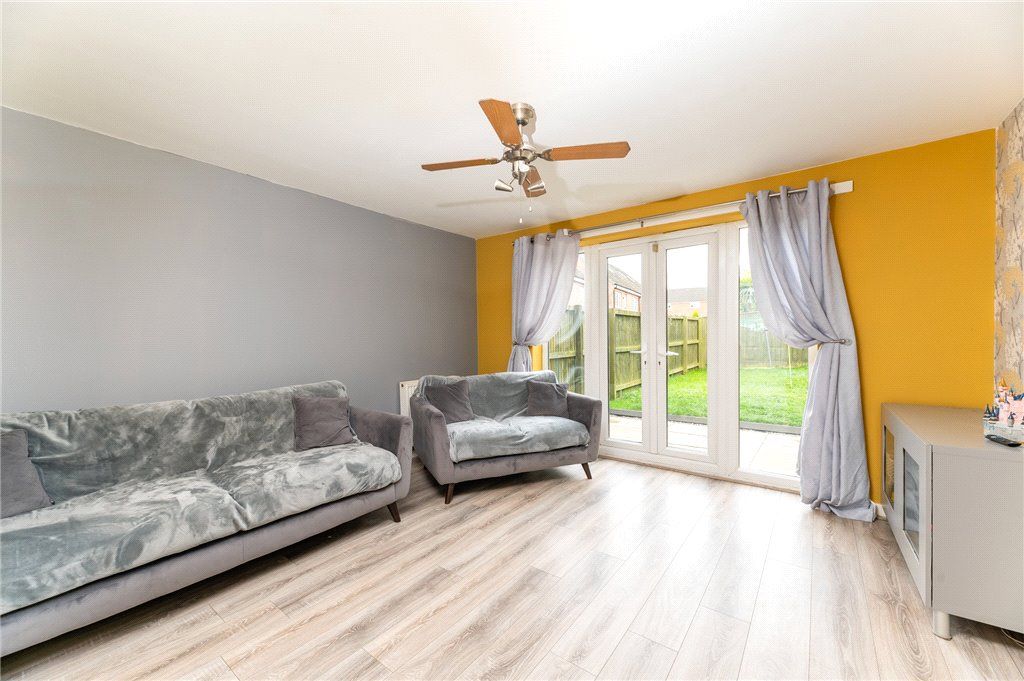 Property photo 2 of 29 Living Room