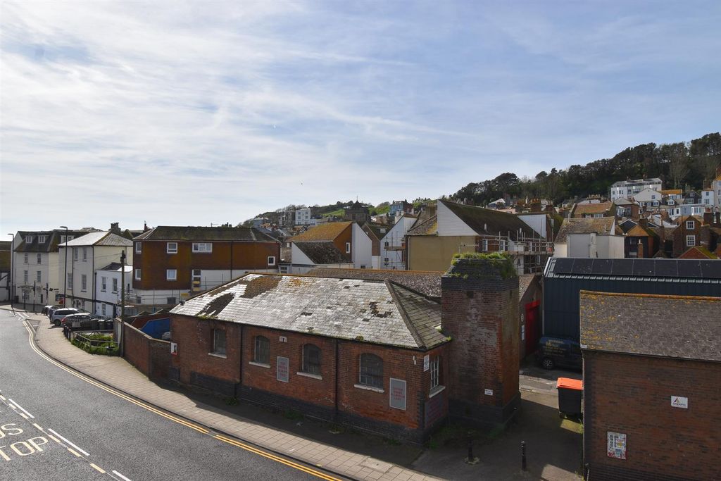 Property photo 3 of 12 Views