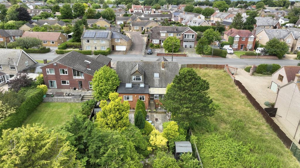 Property photo 2 of 26 23_Cannon_Street_Drone_080724 3.Jpg