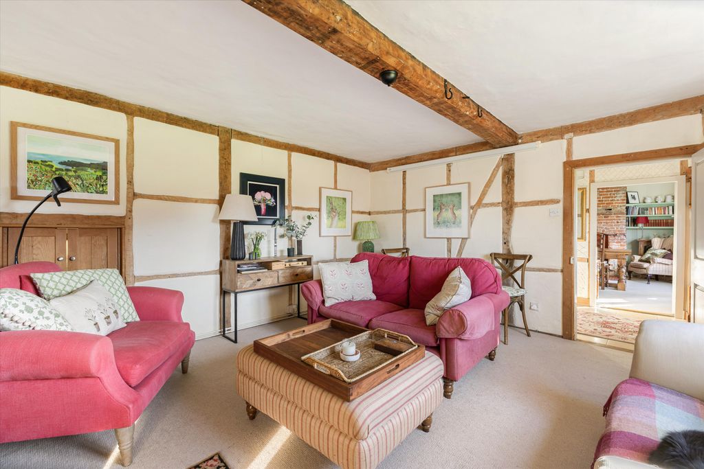 Property photo 2 of 21 Image