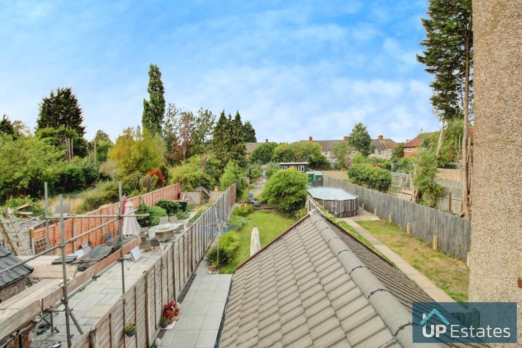 Property photo 2 of 30