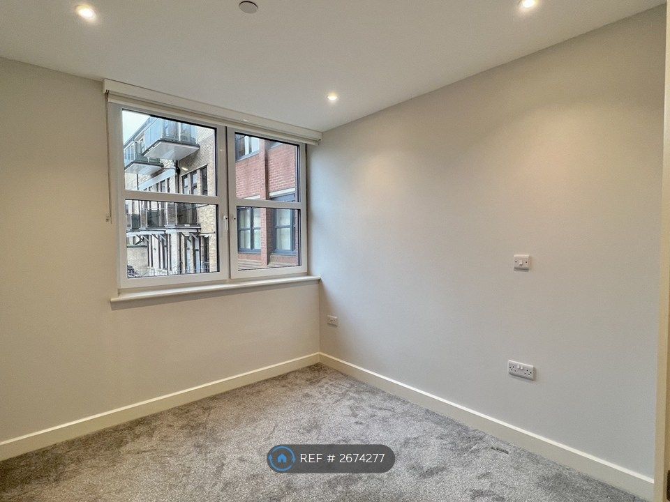 Property photo 3 of 11 Bedroom