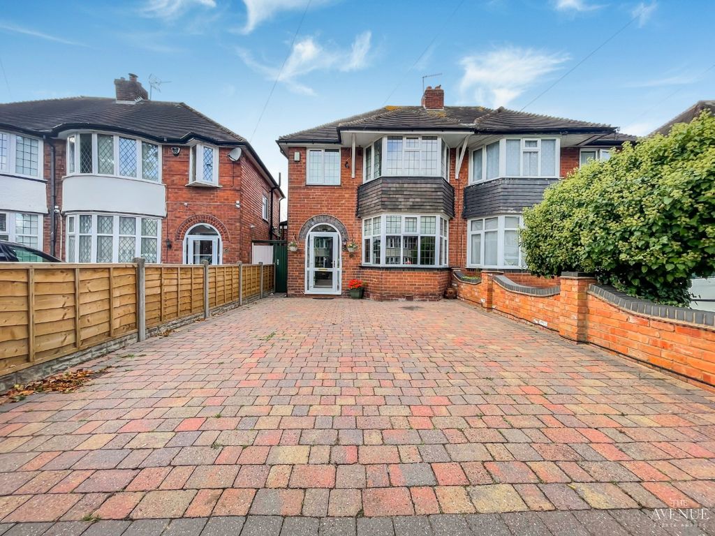 Property photo 1 of 18 4554760
