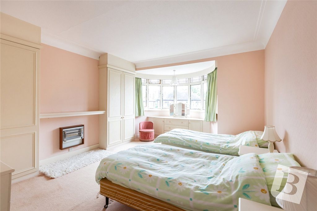 Property photo 3 of 16 Bedroom