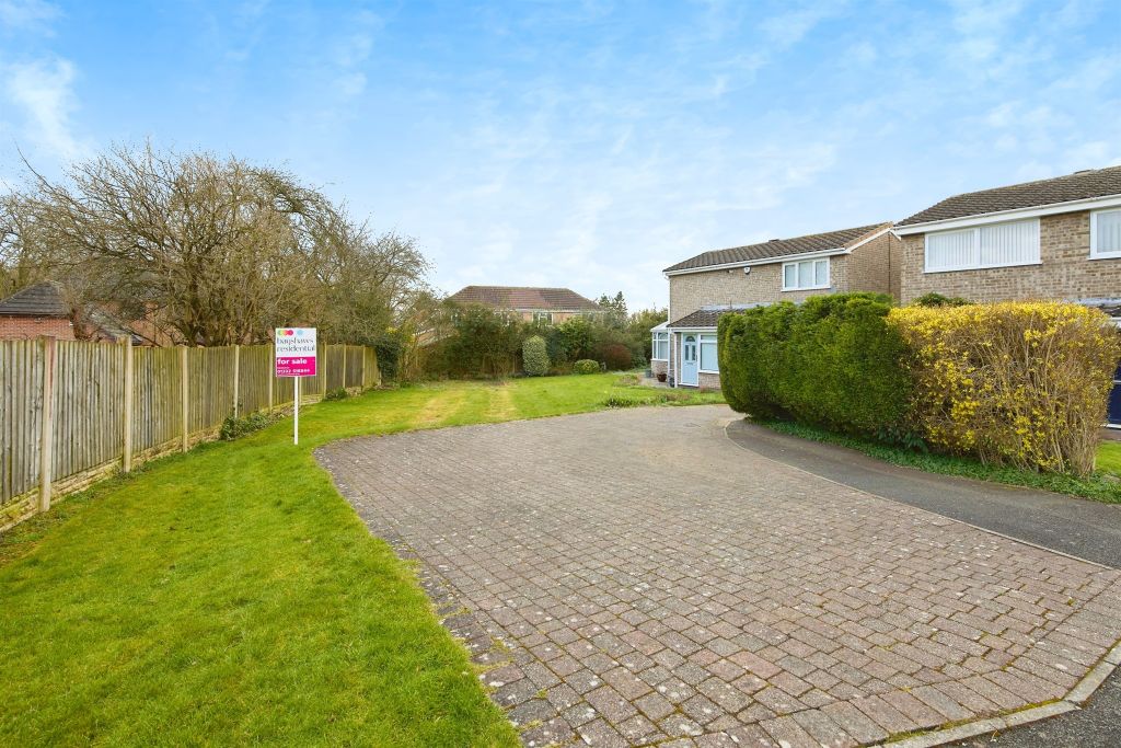 Property photo 2 of 16