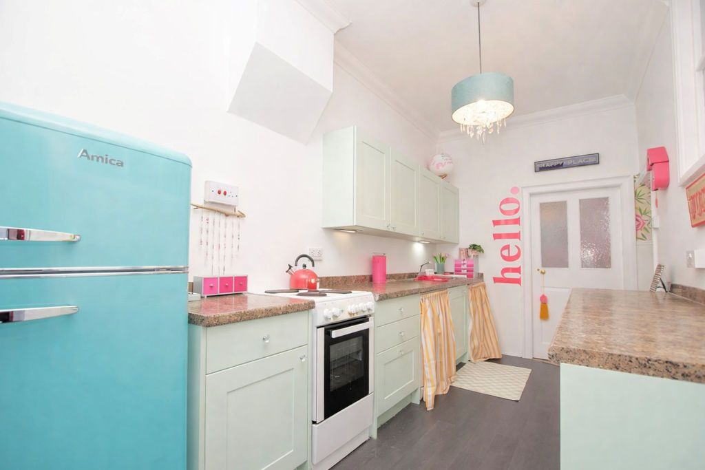 Property photo 2 of 13 Kitchen