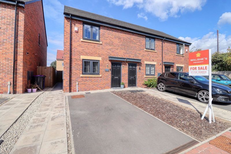 Property photo 1 of 18 Frontal