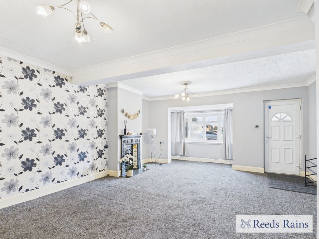 Property photo 2 of 14 Picture No. 30