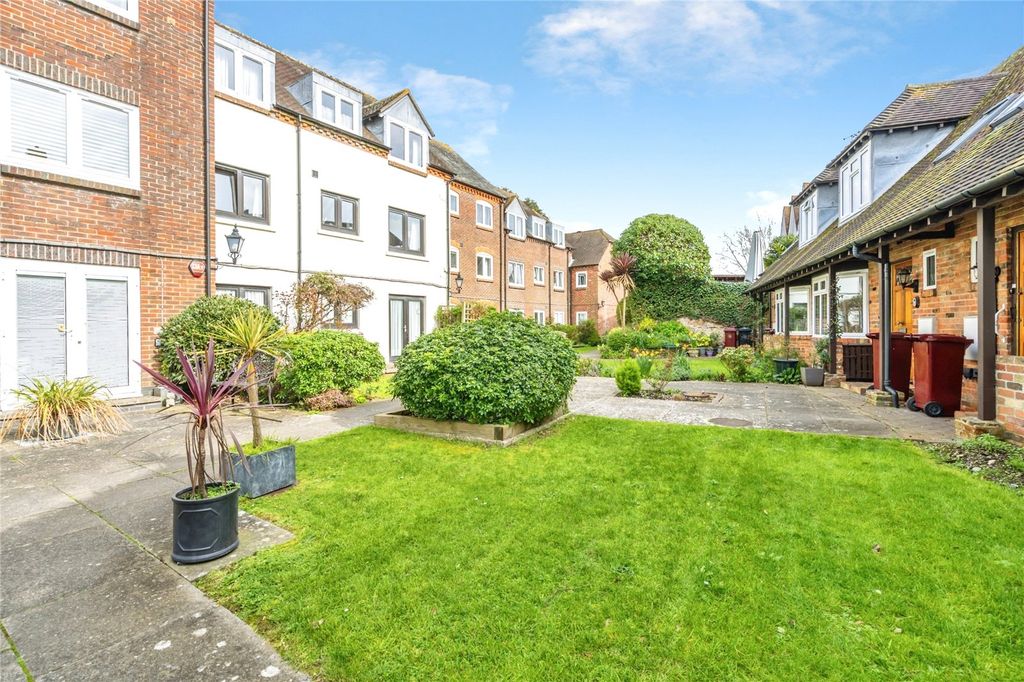 Property photo 1 of 15 Picture No. 19