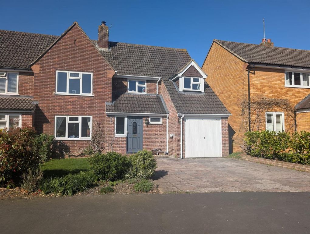 Property photo 1 of 20 85 Brookmead Ext 2.Jpg