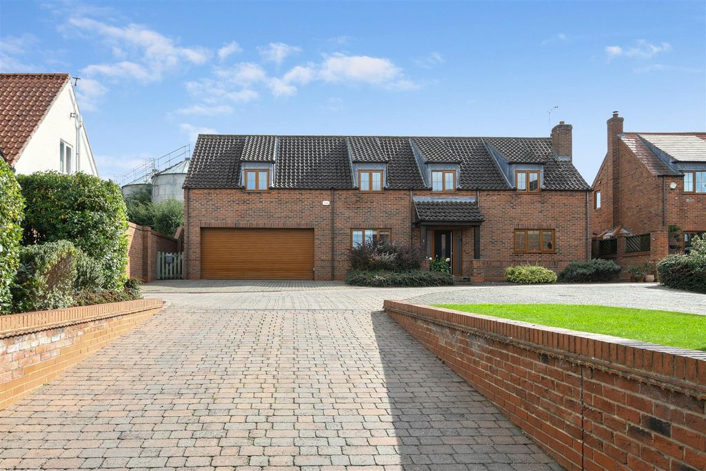 Property photo 1 of 36 Front