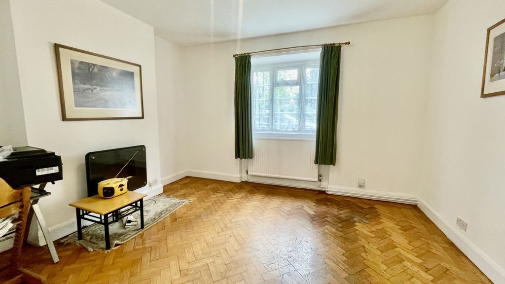 Property photo 2 of 6 Gallery