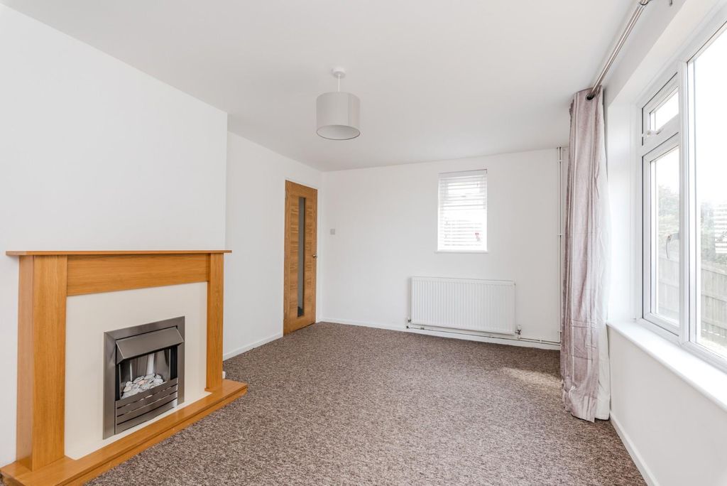 Property photo 2 of 14 14 Garrick Road, Bath BA2 1Qx-7 (1).Jpg