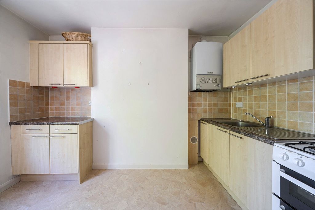 Property photo 3 of 16 Picture No. 05