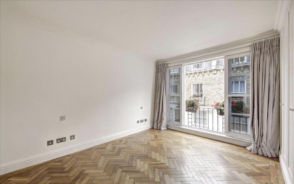 Property photo 3 of 5