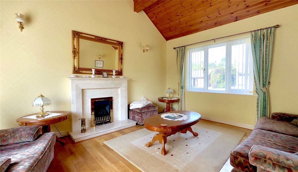 Property photo 2 of 22 Picture No. 01