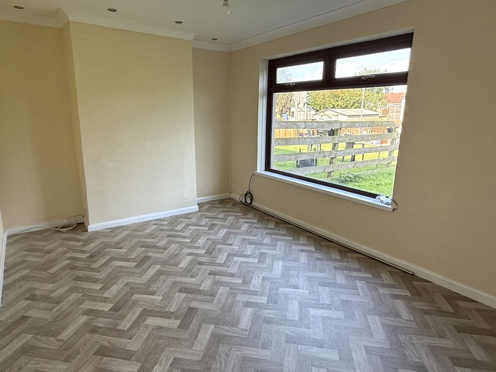 Property photo 3 of 11 Not Specified