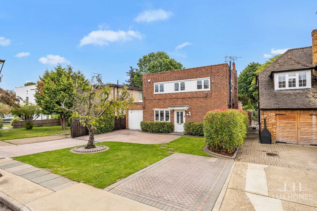 Property photo 1 of 26
