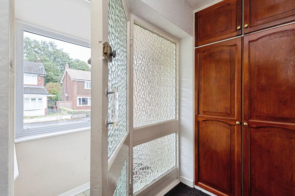 Property photo 2 of 17 Photo