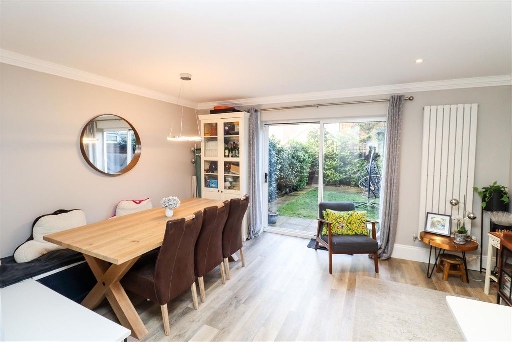 Property photo 3 of 19 Family/Dining Room