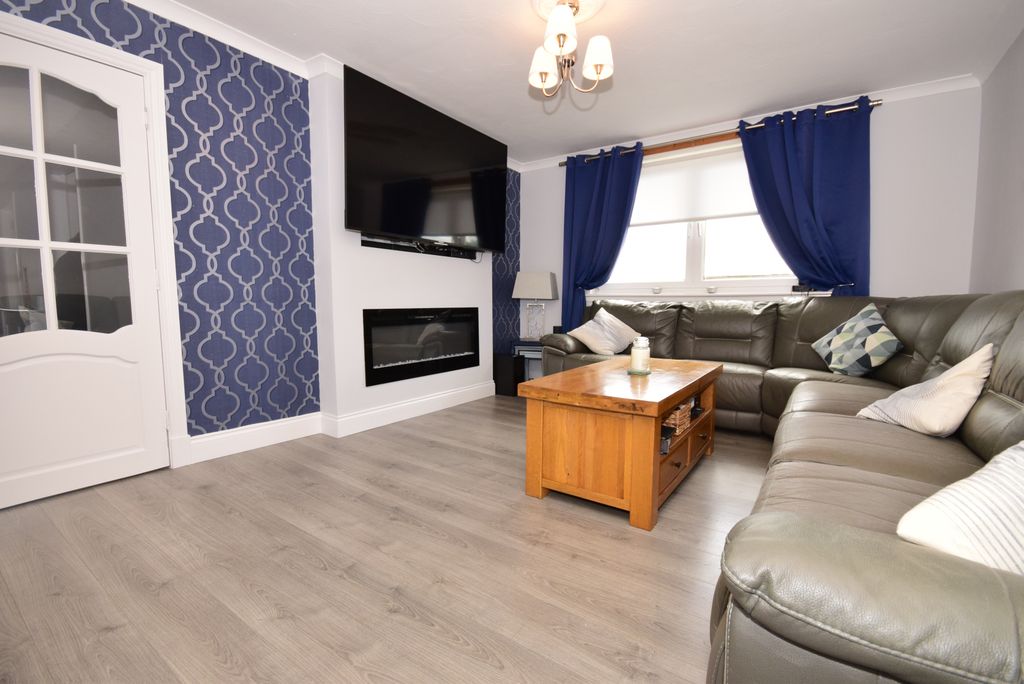 Property photo 3 of 13 Dsc 0006