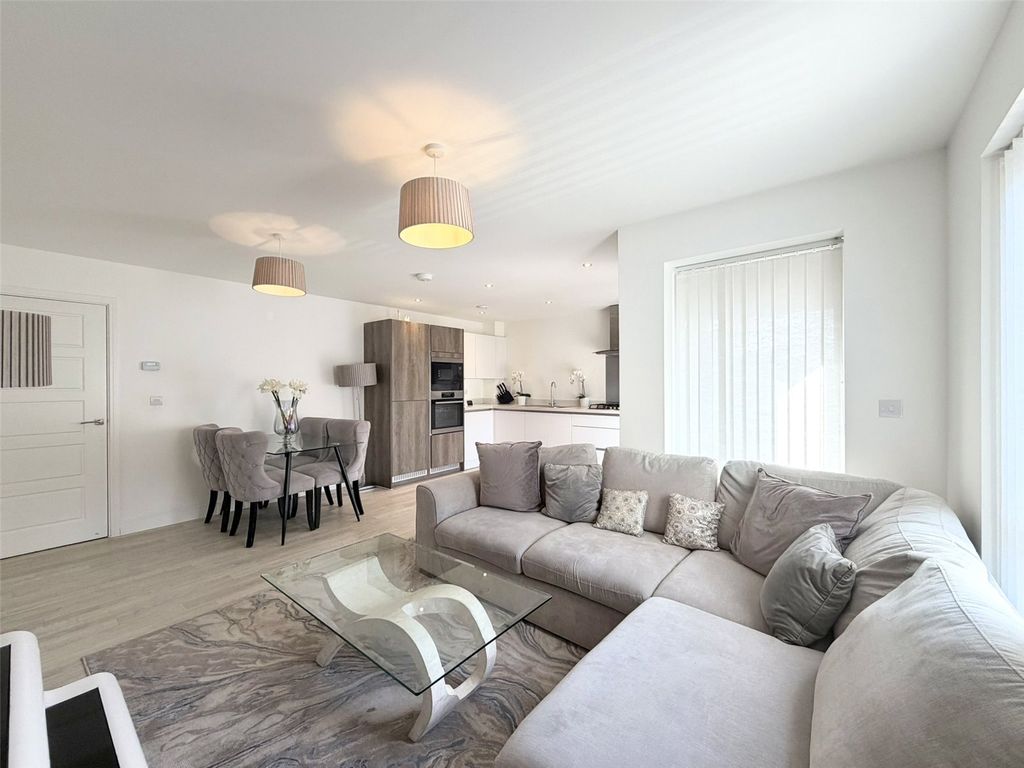 Property photo 2 of 19 Open Plan Living