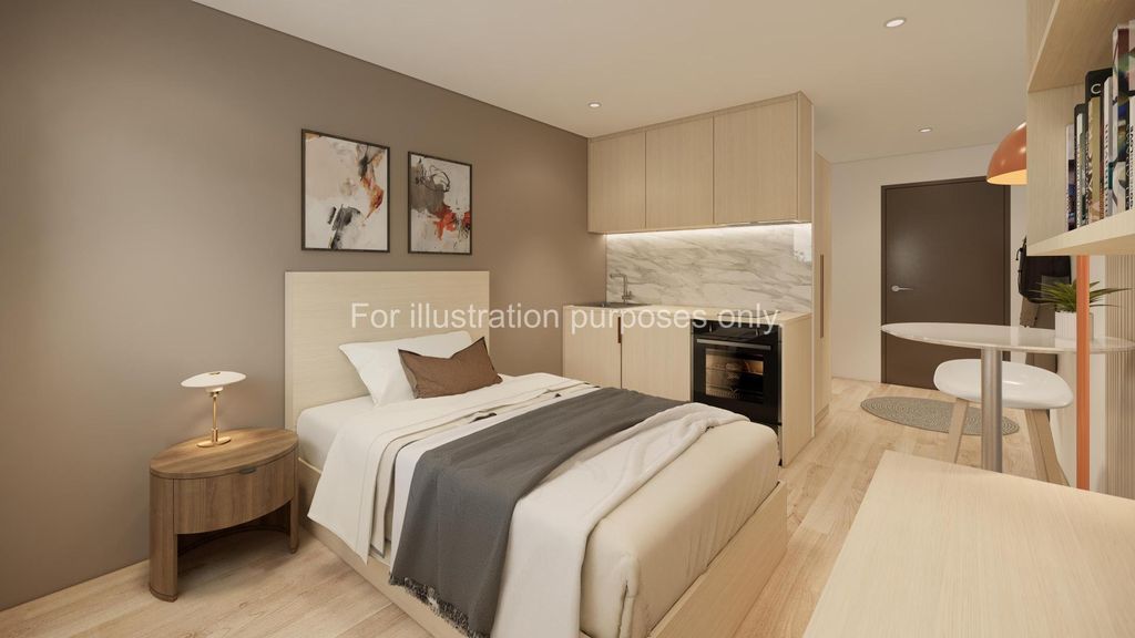 Property photo 2 of 8