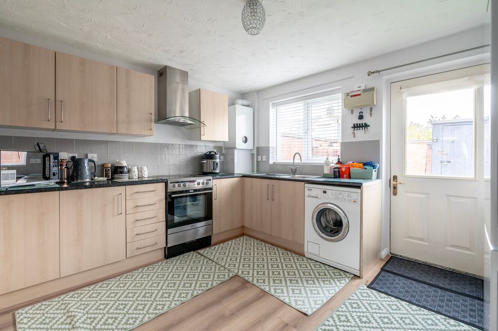 Property photo 2 of 18