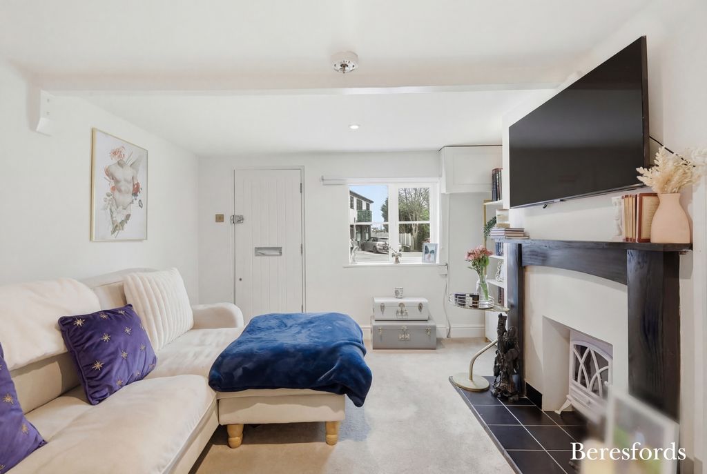 Property photo 2 of 19 Picture No. 15