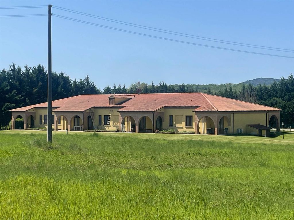 Property photo 1 of 30