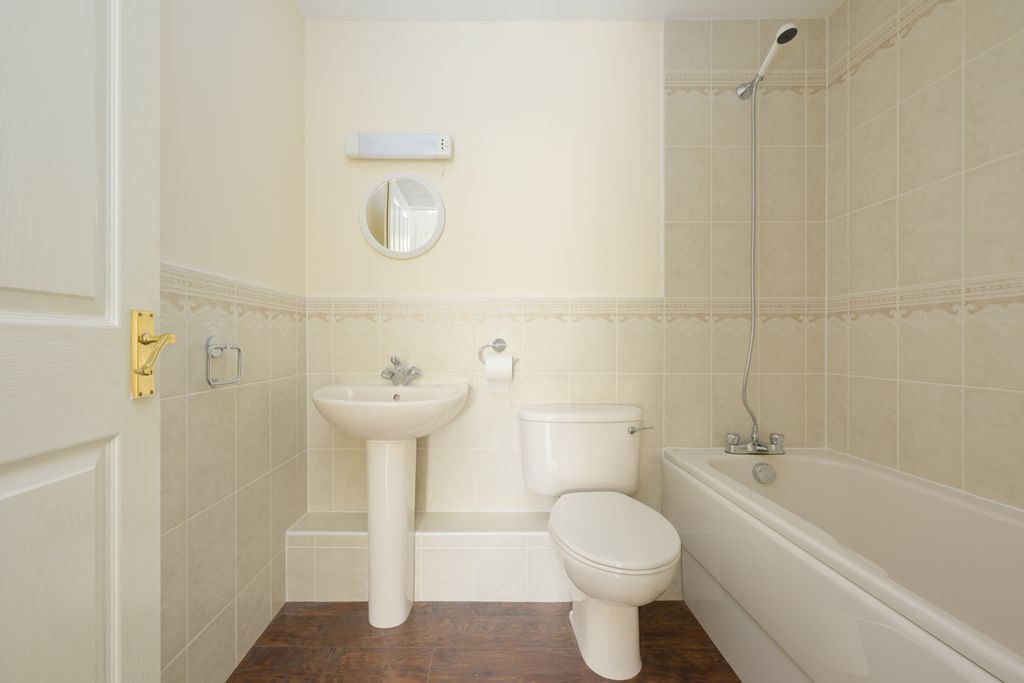 Additional image 22 of 3 bed flat for sale11 Craigflower House, Torryburn KY12