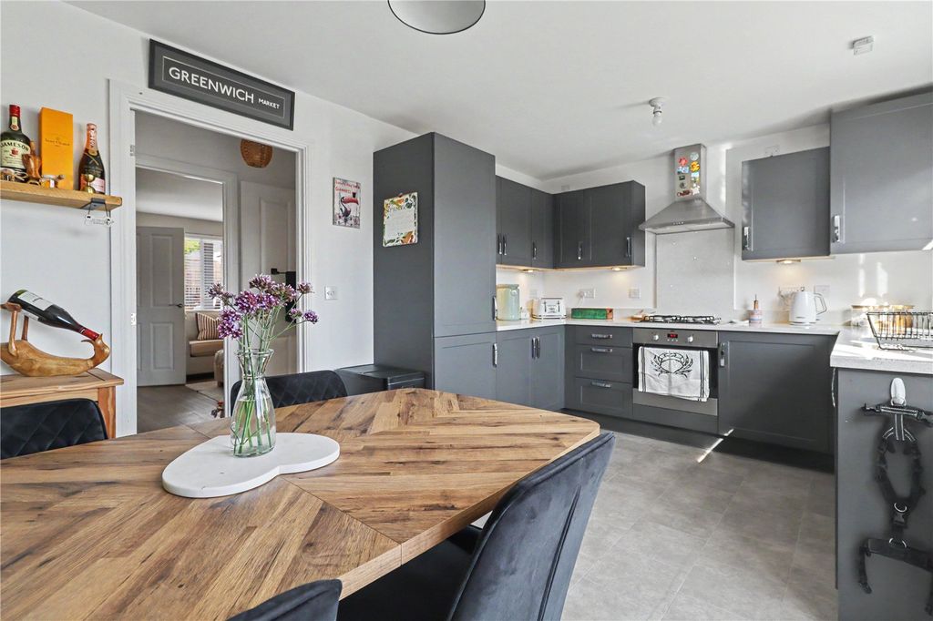 Property photo 3 of 16 Kitchen/Diner