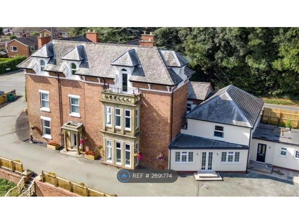 Property photo 1 of 5