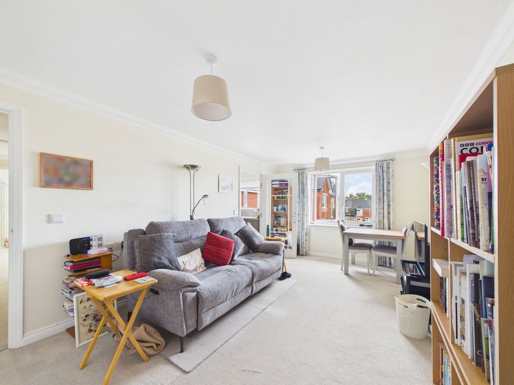 Property photo 2 of 13