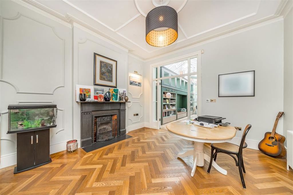 Property photo 3 of 9